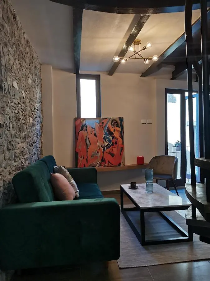 Piacere Loft Val'Quirico. Bed, Jacuzzi & Coffe Apartamento Santeagueda